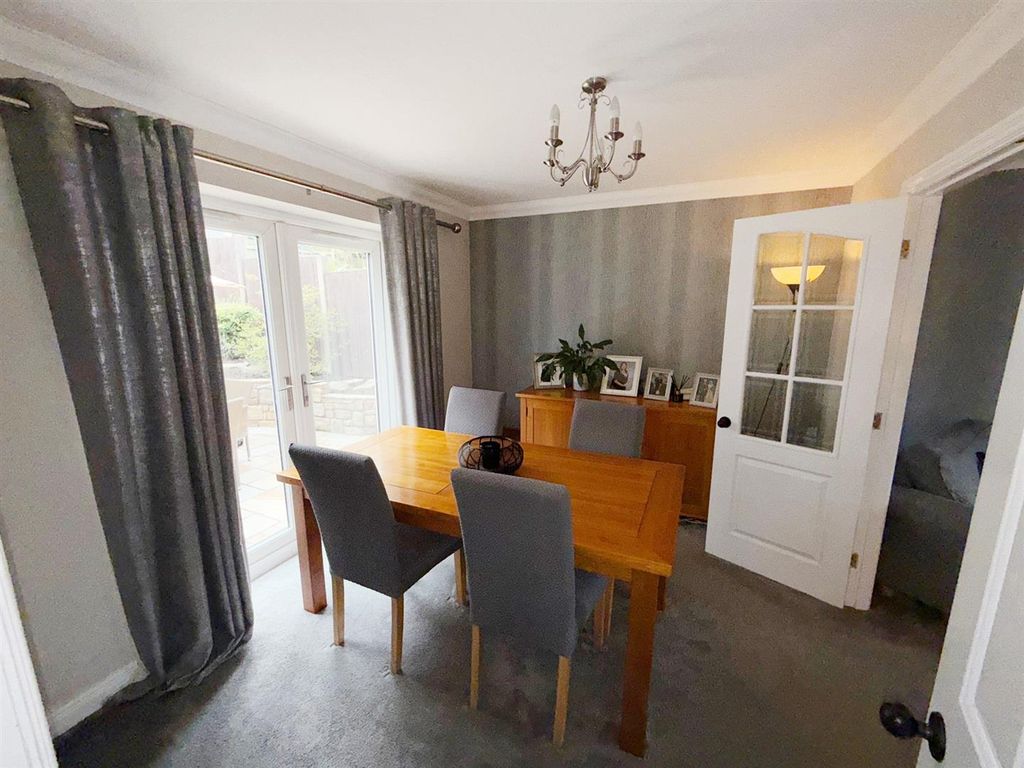 Property photo 3 of 20 Dining Room.Jpg