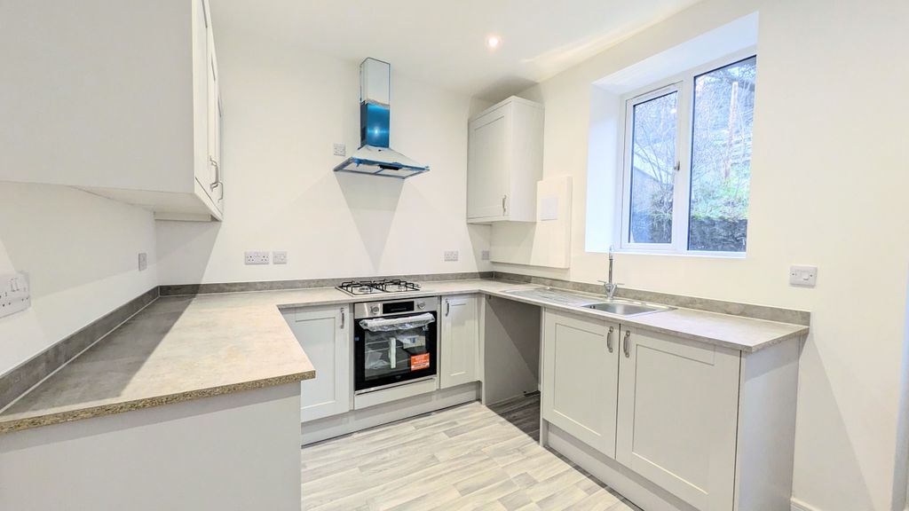 Property photo 3 of 13 Pxl_20260129_095256784~2