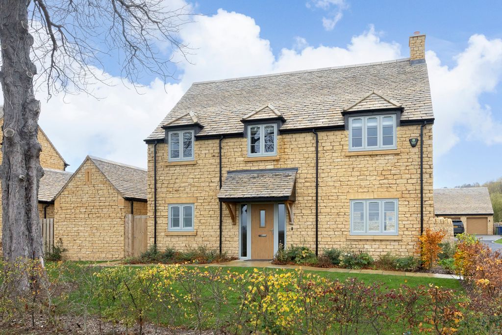 Property photo 1 of 18