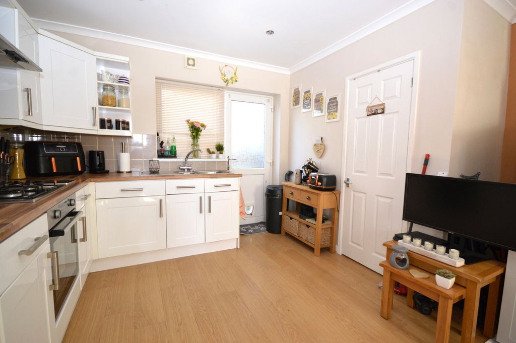Property photo 2 of 17 2 - Annexe Kitchen