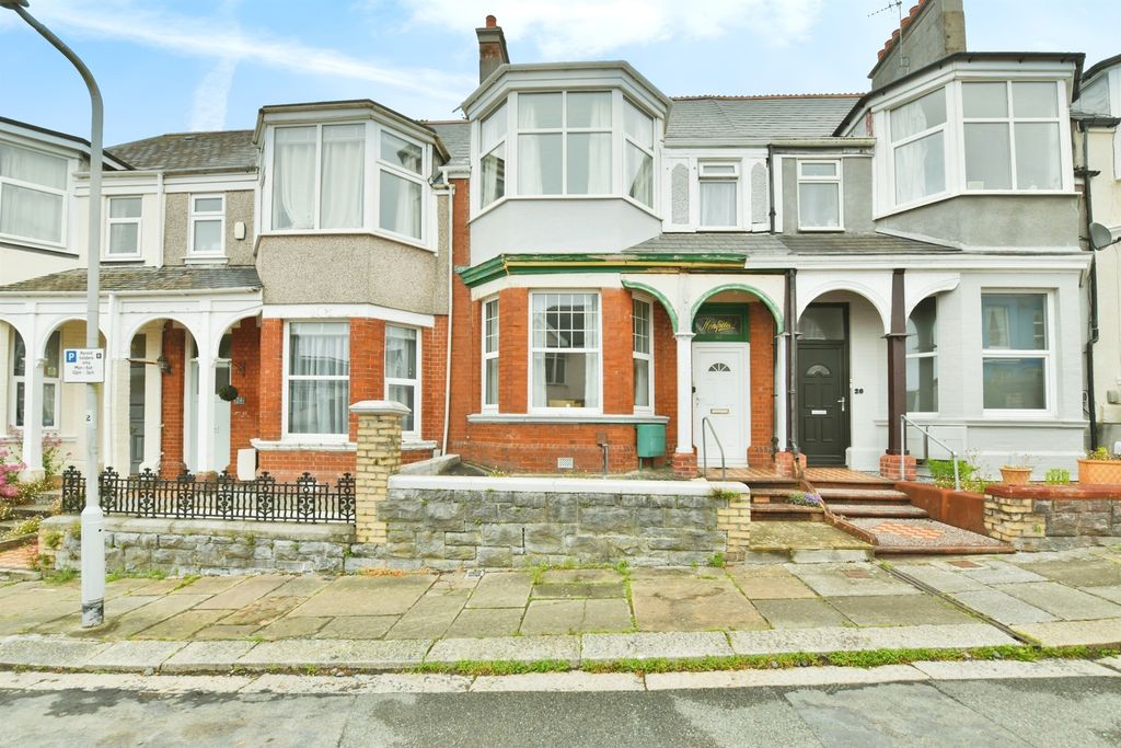 Property photo 1 of 17