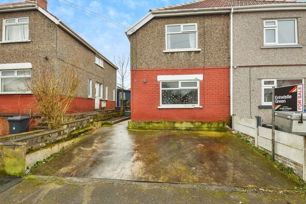 Property photo 1 of 18 Photography