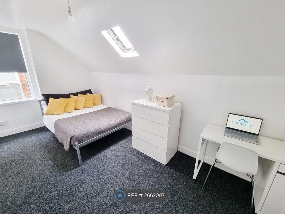 Property photo 3 of 13