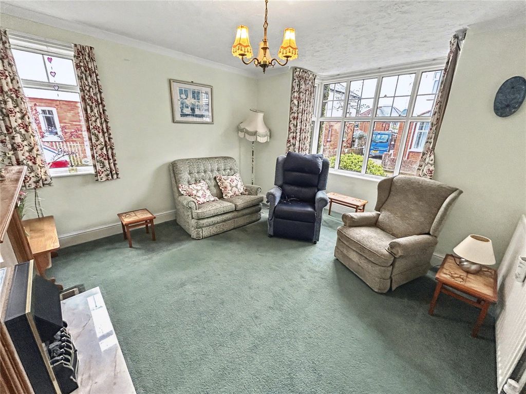 Property photo 3 of 13 Sitting Room