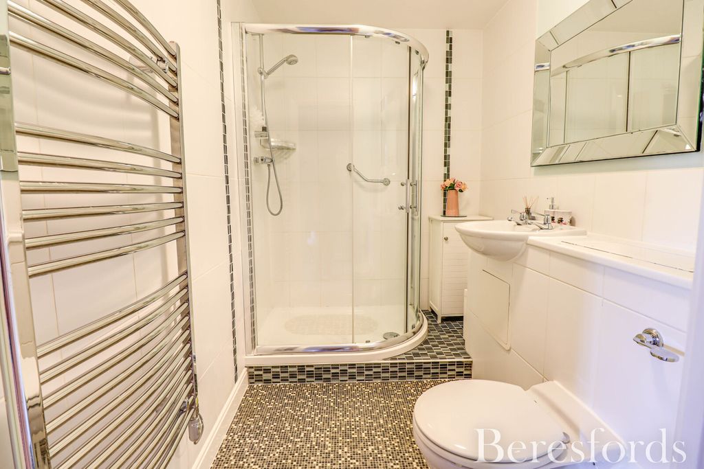 Property photo 2 of 16 Picture No. 02