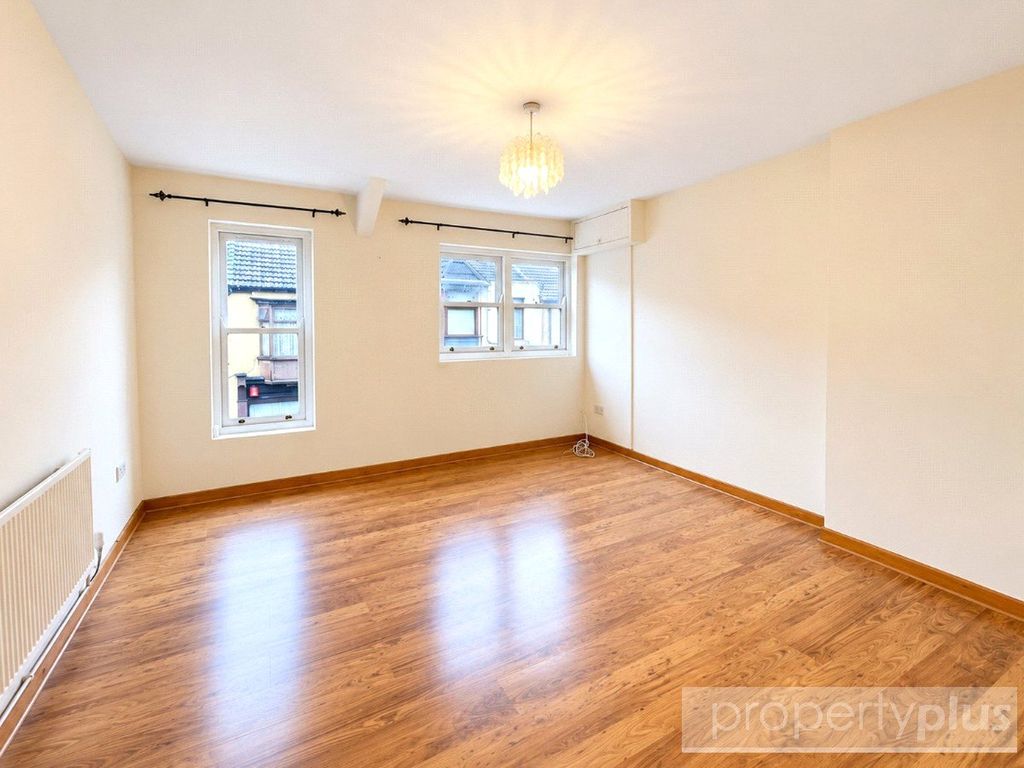 Property photo 1 of 6 Picture No. 14