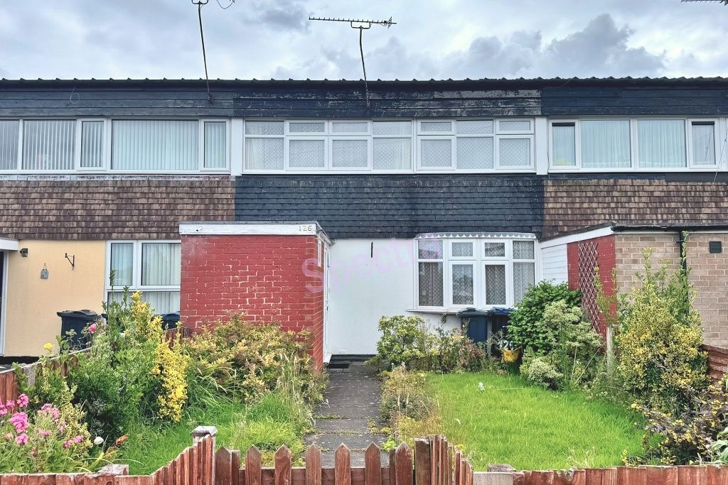 Property photo 1 of 4 Three Bed Spacious Property In B14 Close To Motor Way And Amenities