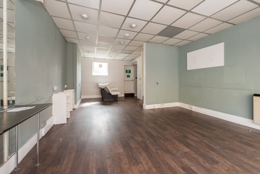 Property photo 2 of 18 Picture No. 07