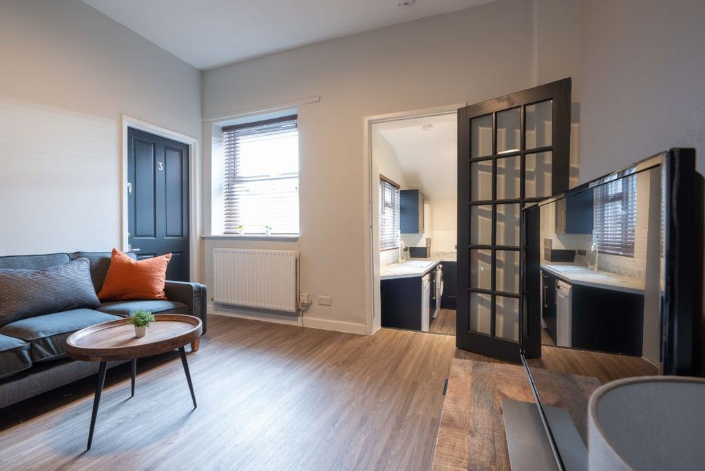 Property photo 1 of 8 120Dr - Living Area