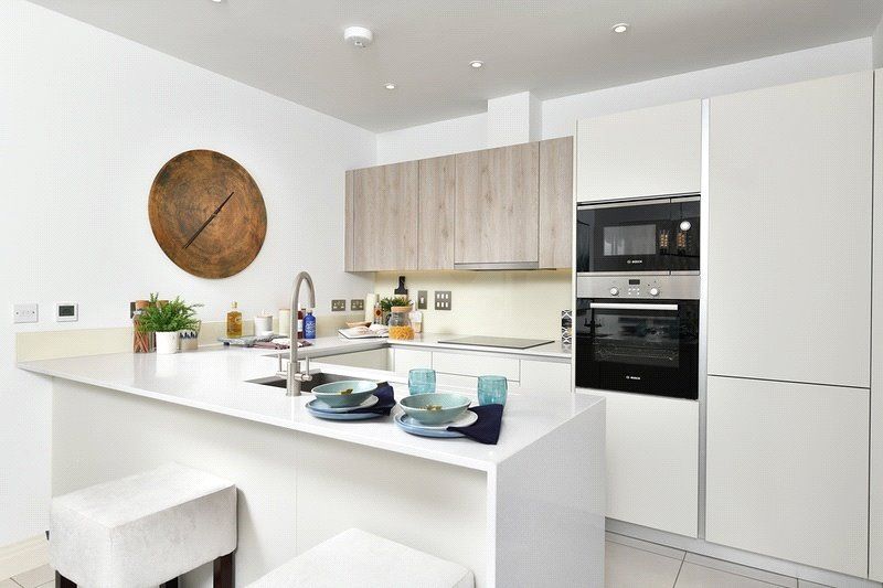 Property photo 3 of 10 Kitchen