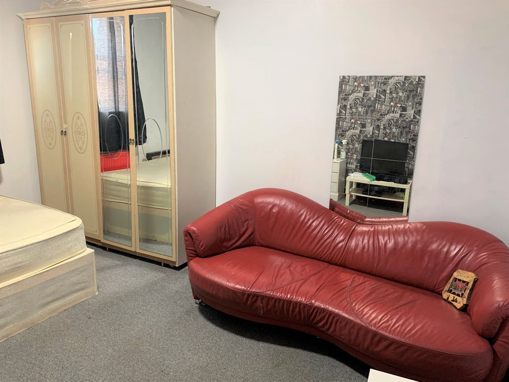 Property photo 2 of 4