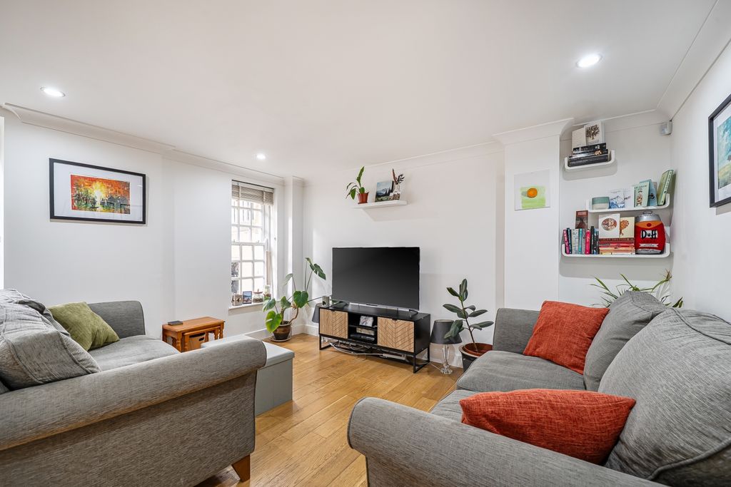 Property photo 3 of 17 1432664-4-69ce718Bcd48d