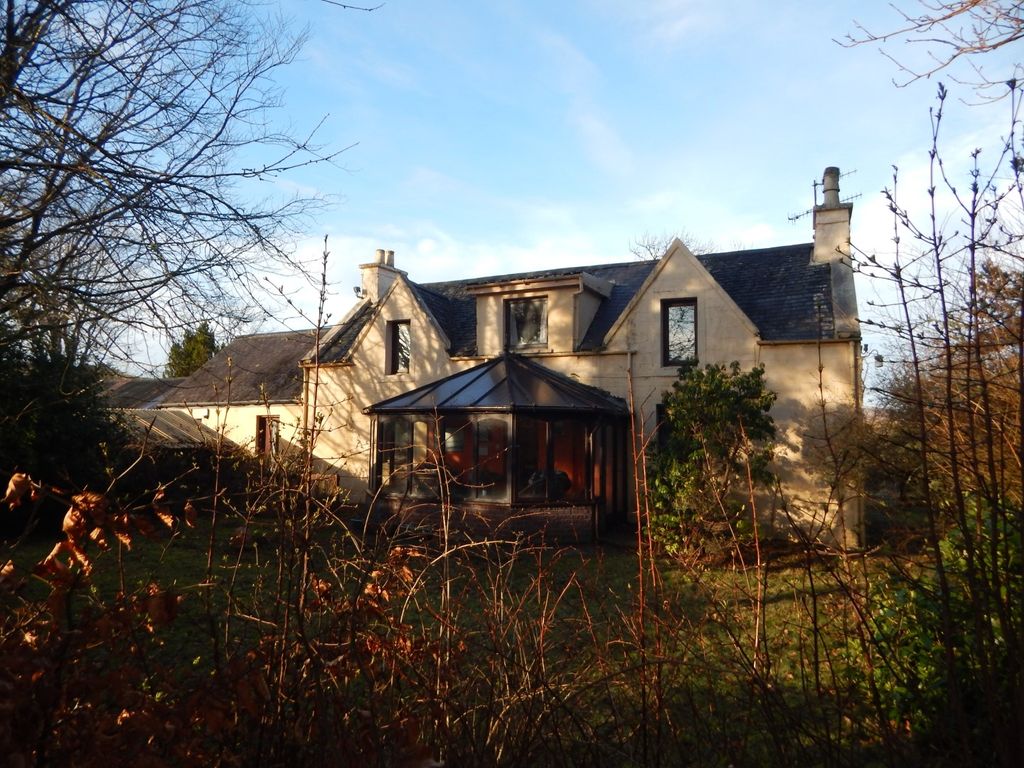 Property photo 2 of 24