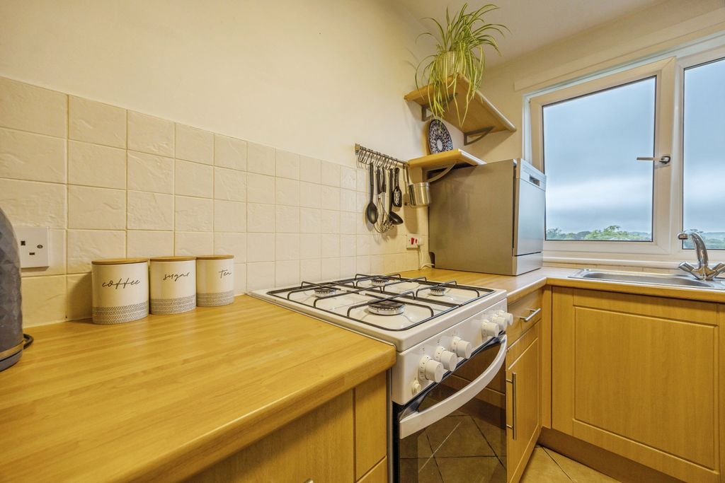Additional image 6 of 2 bed flat for saleSpottiswoode Gardens, Livingston EH53