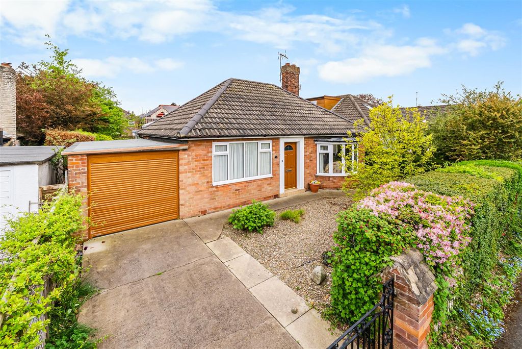 Property photo 1 of 13 External