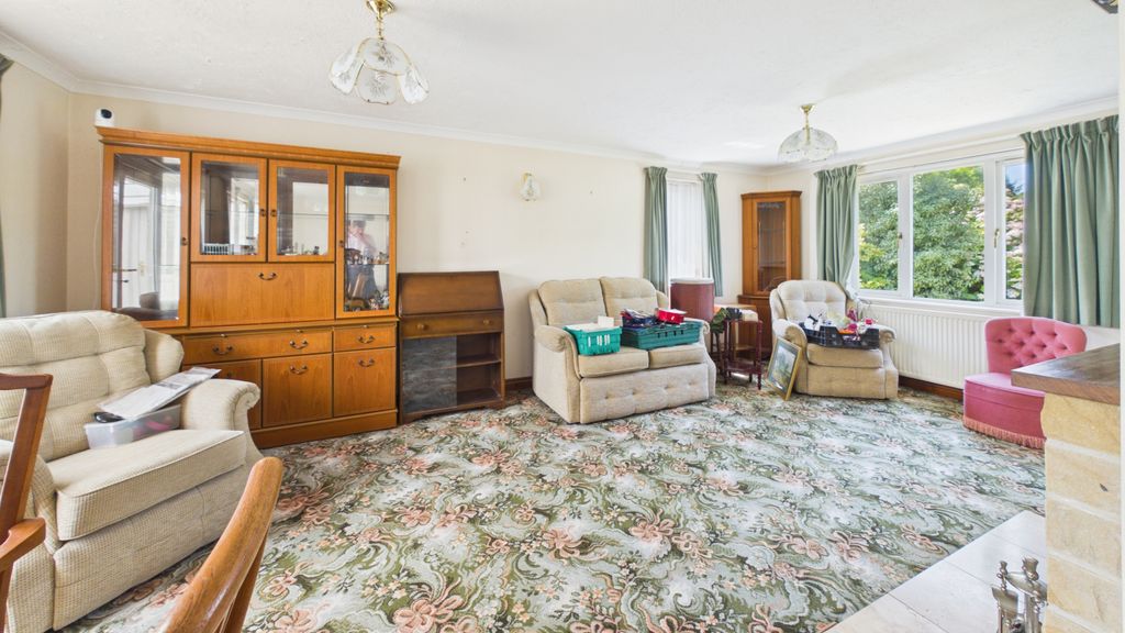 Property photo 3 of 13 Gallery