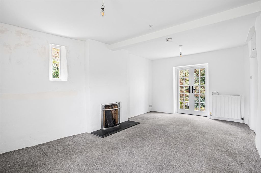 Property photo 2 of 57 18_94034.Jpg