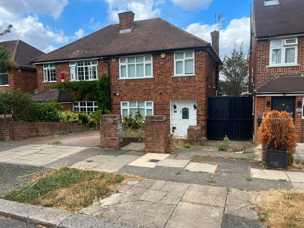 Property photo 1 of 21