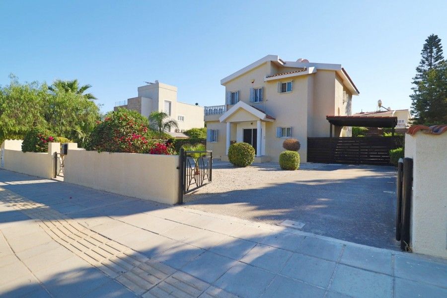 Property photo 1 of 39