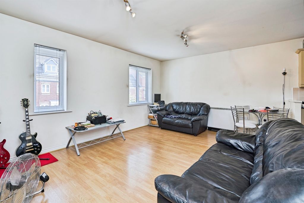 Property photo 3 of 16