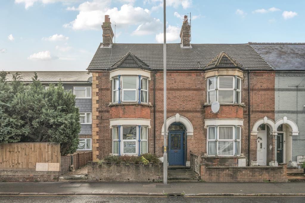 Property photo 1 of 20 External