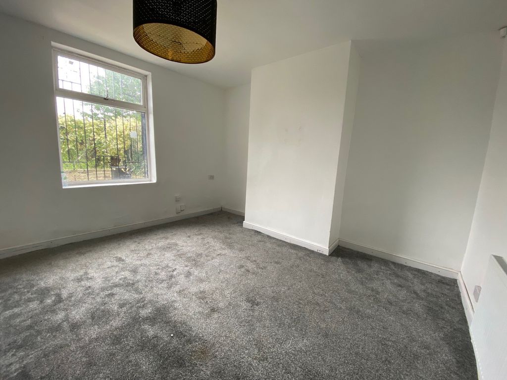 Property photo 2 of 9 0 General