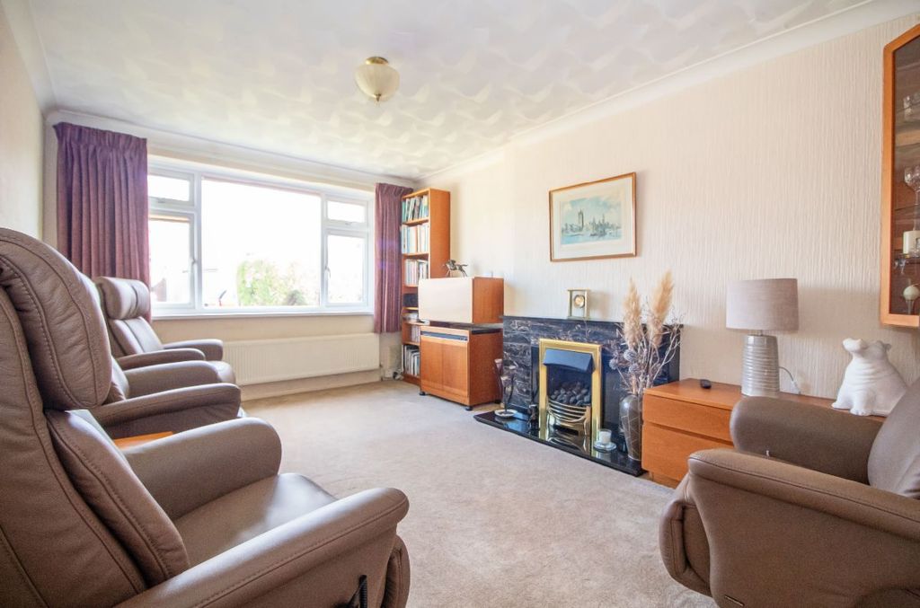 Property photo 2 of 24