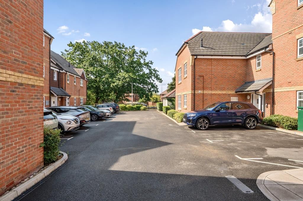 Additional image 7 of 2 bed flat for saleArborfield Green, Reading, Berkshire RG2