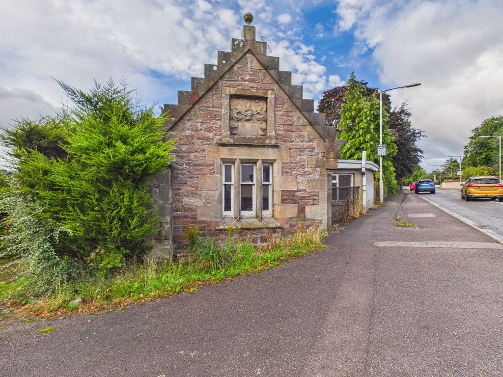 Property photo 1 of 30