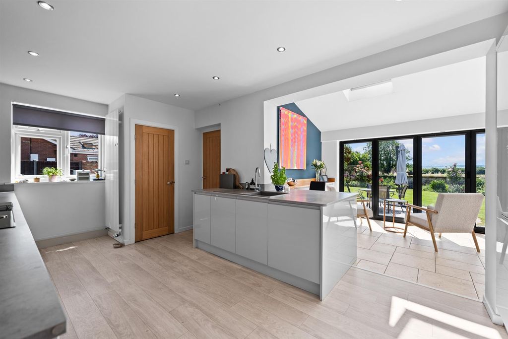 Property photo 3 of 38 The Willlows-16.Jpg