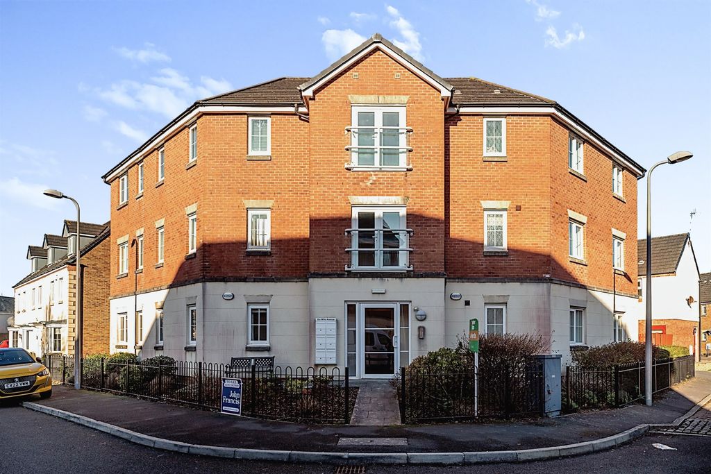 Property photo 1 of 13 Front