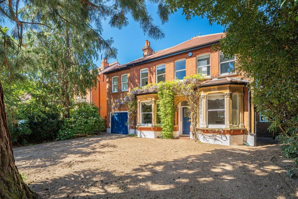 Property photo 1 of 22
