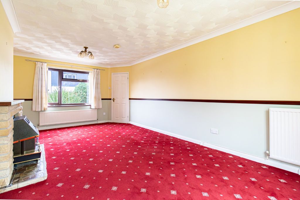 Property photo 2 of 25 4584913