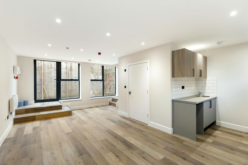 Property photo 1 of 5 4R0A1517.Jpg