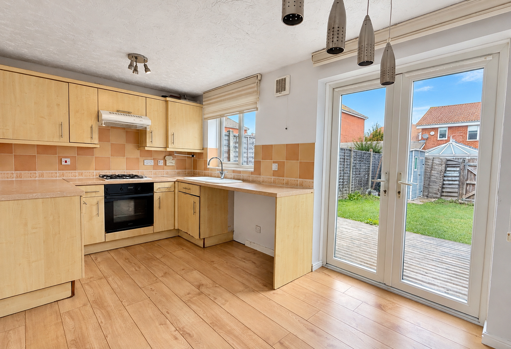 Property photo 2 of 9 D9C372A1-8115-4Fad-90De-0Ccb75246755