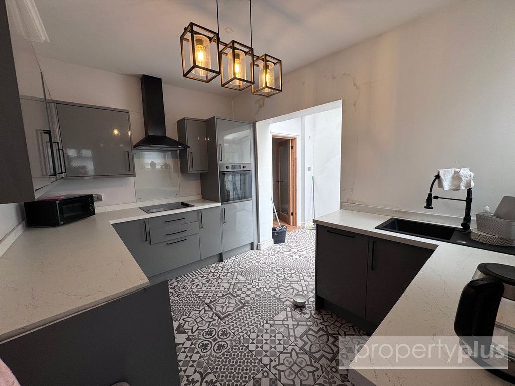Property photo 3 of 10 Picture No. 09