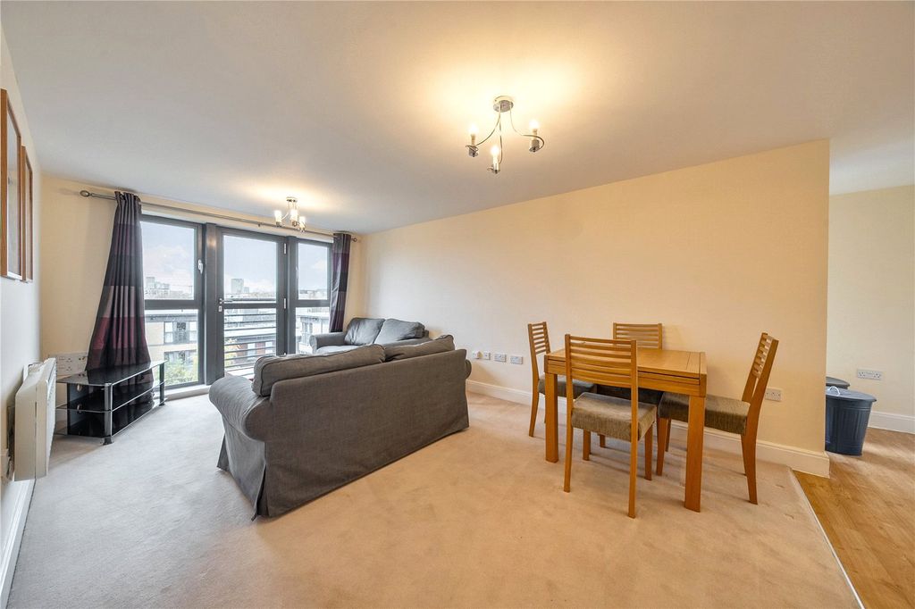 Property photo 1 of 12 Reception Room