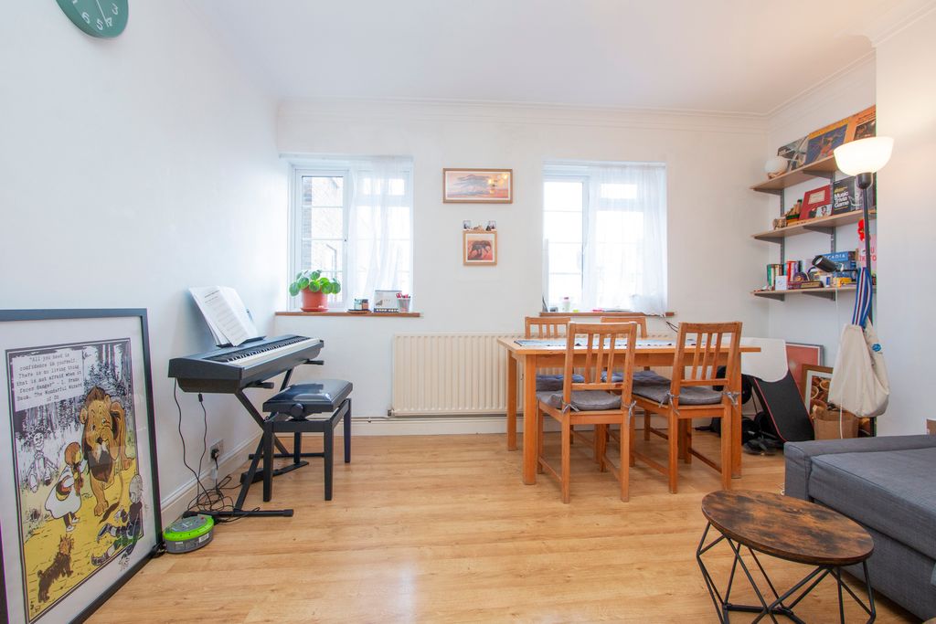 Property photo 3 of 7