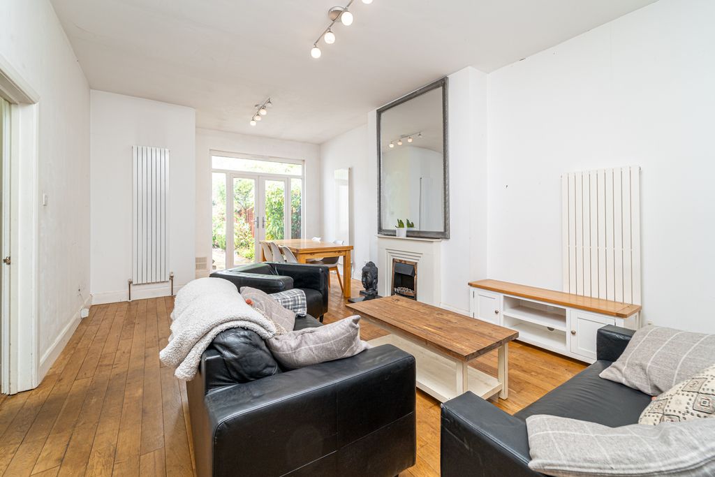 Property photo 3 of 15 Ndb06843