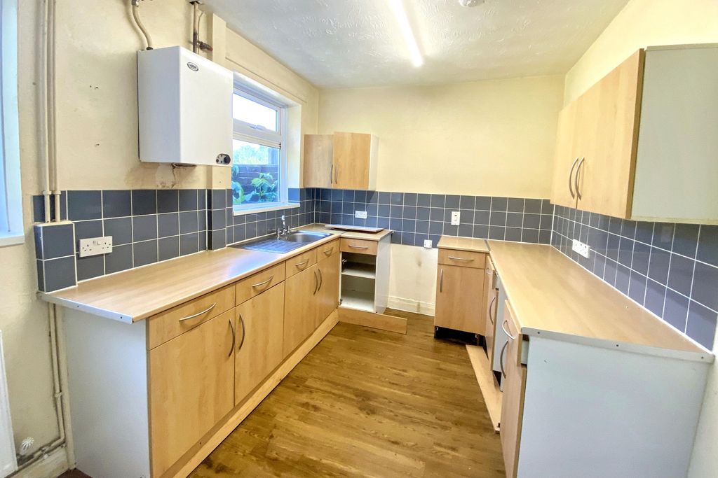 Property photo 2 of 16 24 Kent End, Ashton Keynes, Swindon, Wiltshire, Sn6 6Pu