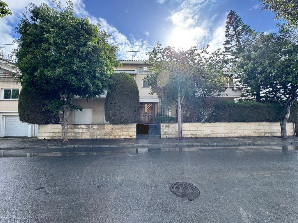 Property photo 1 of 24