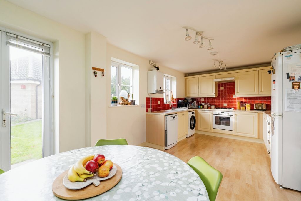 Property photo 2 of 15