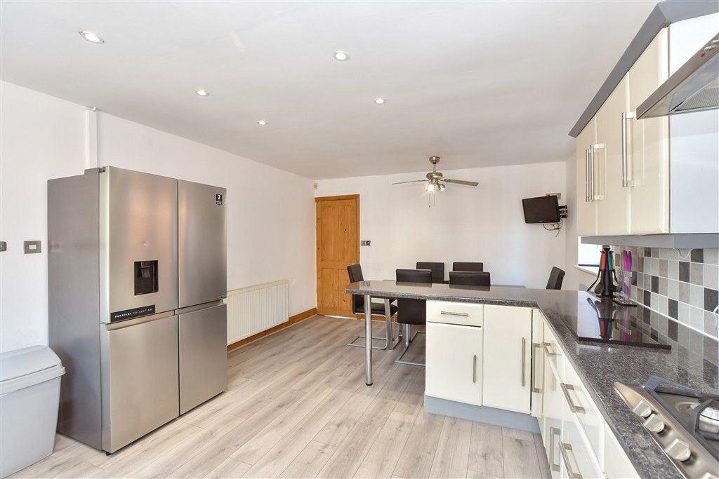 Property photo 3 of 14 Kitchen/Diner