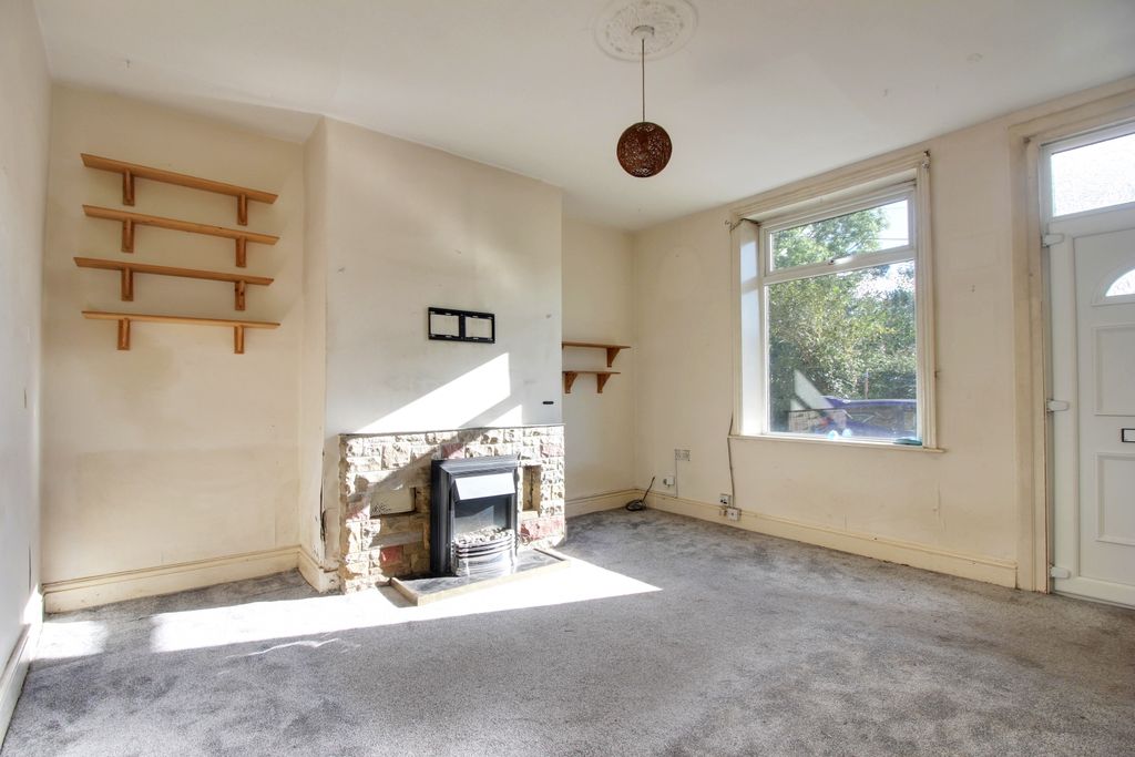 Property photo 3 of 13 Living Room