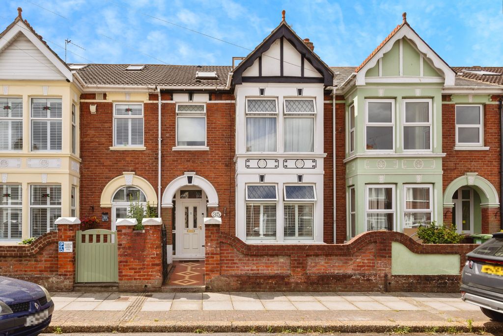 Property photo 1 of 19