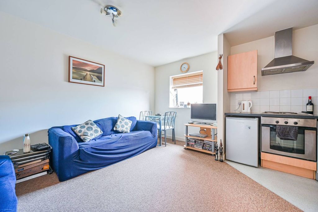 Property photo 2 of 7