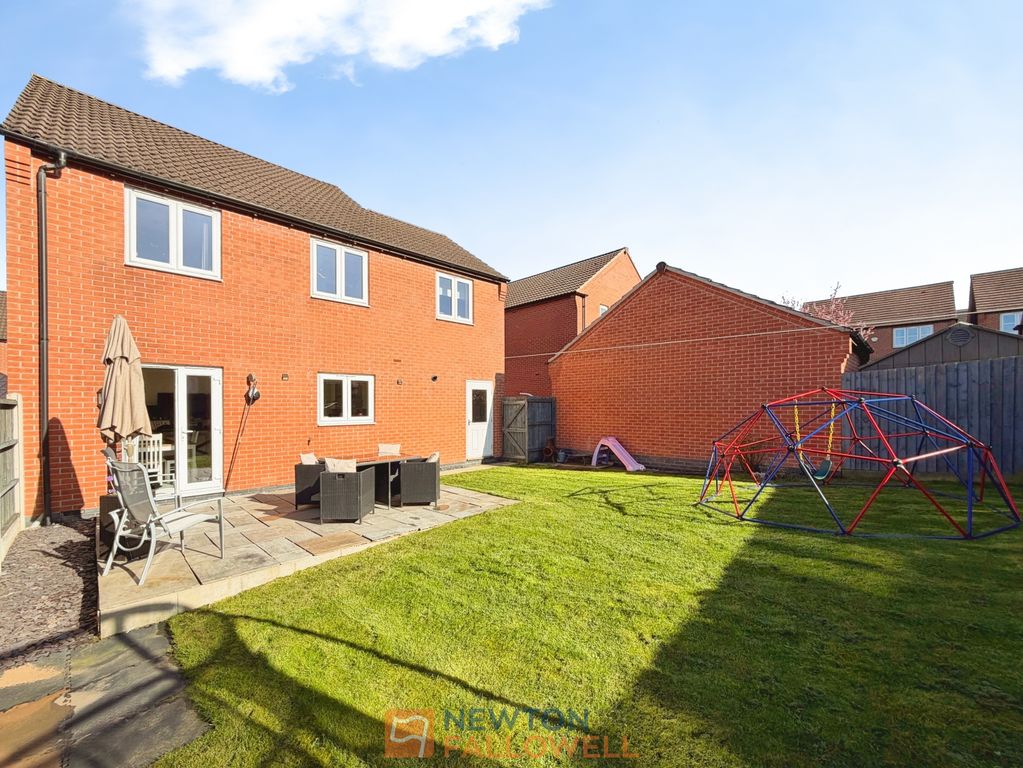 Property photo 2 of 24