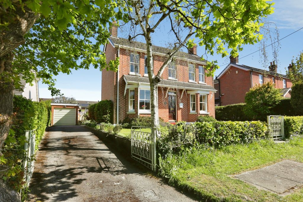 Property photo 1 of 29