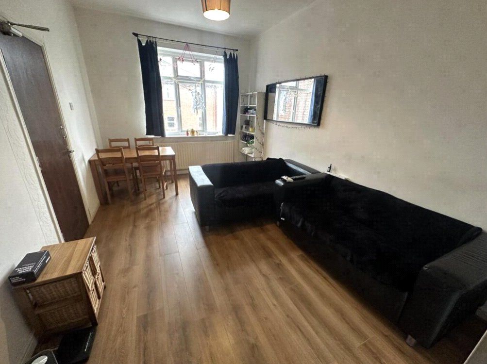 Property photo 2 of 6 Picture No. 09