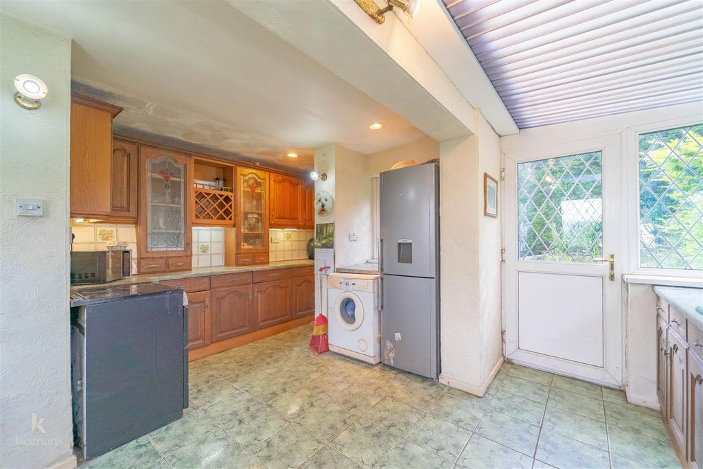 Property photo 3 of 27 Untitled-06261.Jpg
